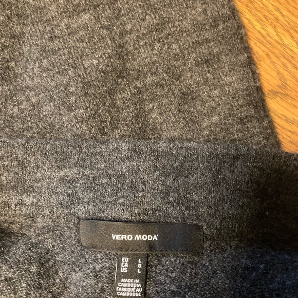 Vero Moda Women’s Pants - Picture 2 of 3